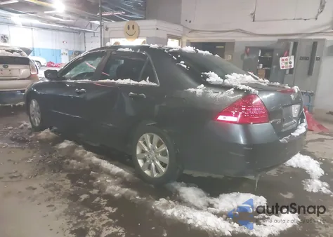 2006 Honda Accord 3.0 Ex from USA, damaged, VIN 1HGCM66876A055082